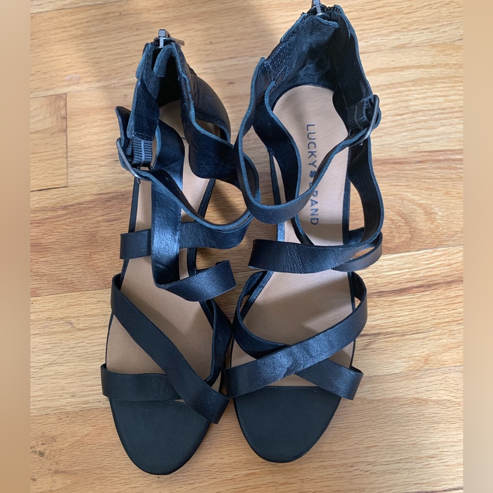 Black Lucky Brand gladiator low wedge sandal - Picture 3 of 5